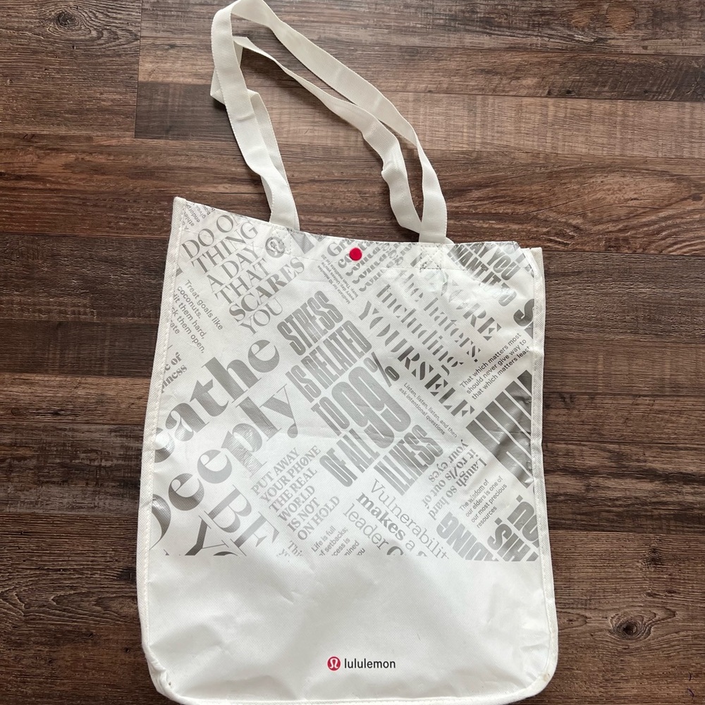 BUNDLE OF 2 BAGS - Lululemon Bags - 13x15 - Picture 3 of 6